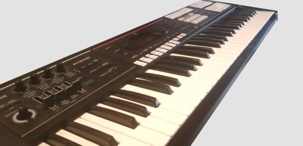 Photo of a MIDI keyboard at an angle